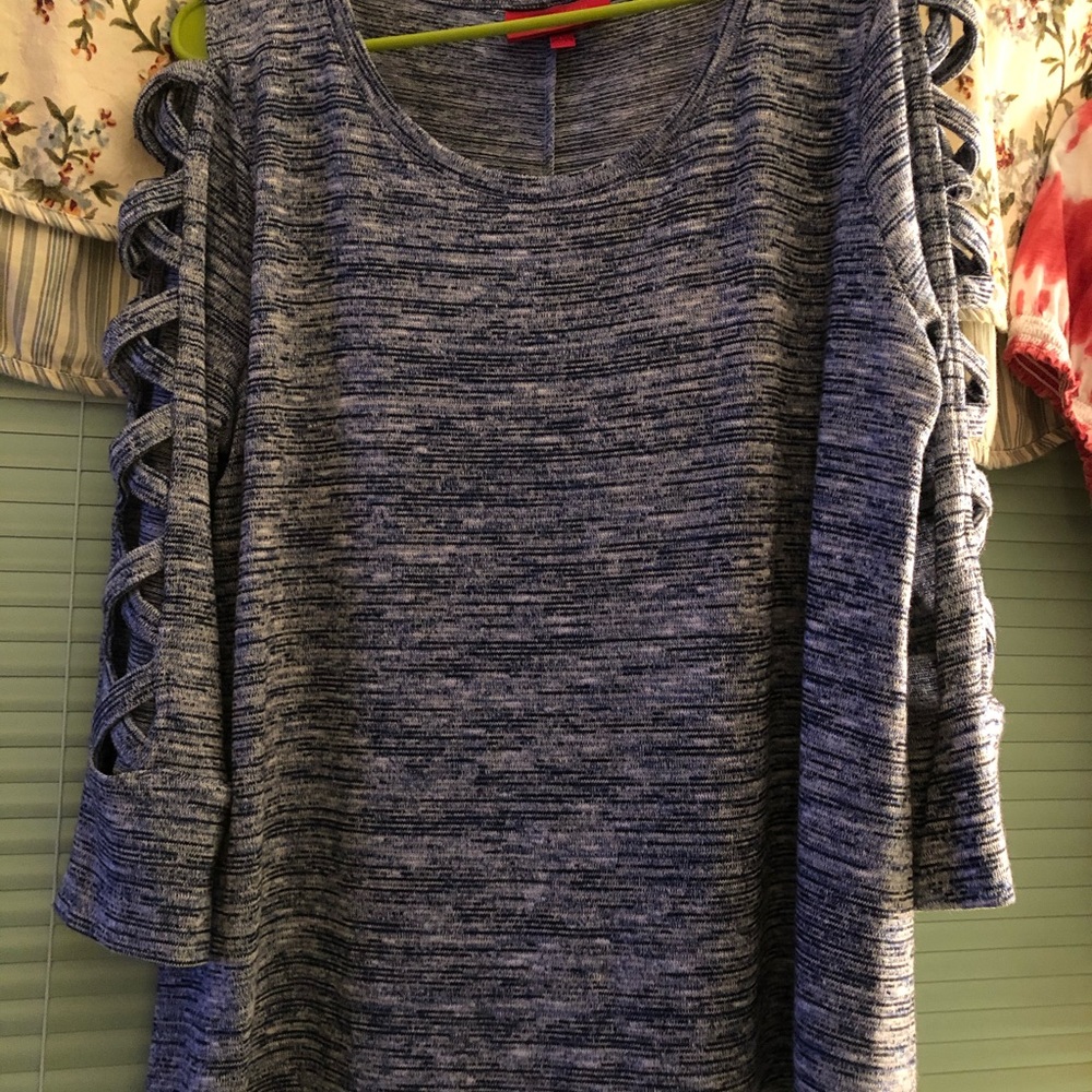 Sweater - Picture 2 of 2